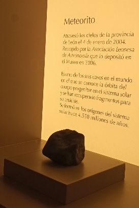 Meteorito en el museo de León