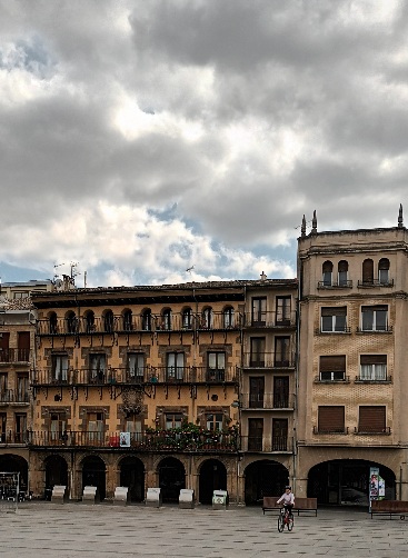 Panorámica de la plaza mayor de Estella
