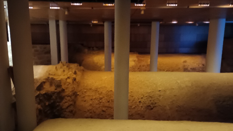 Se ve una calzada romana de la Hispania Augusta