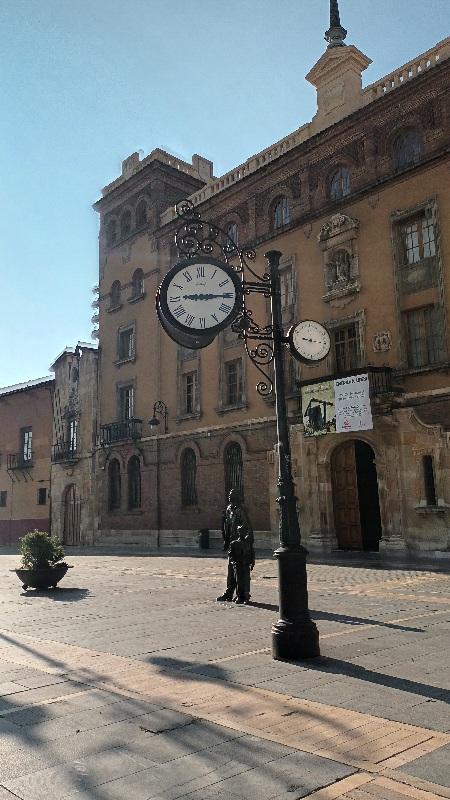 Calle en la Catedral de León.